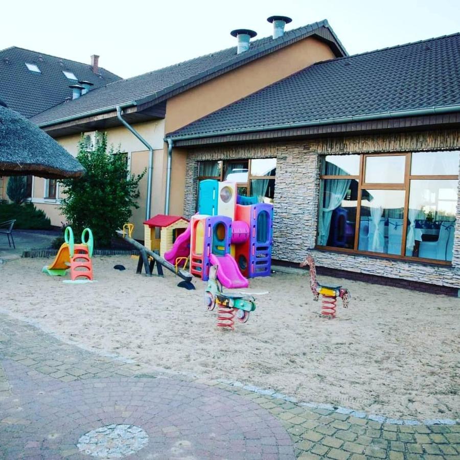 Hotel Magnat Słupca Exterior foto